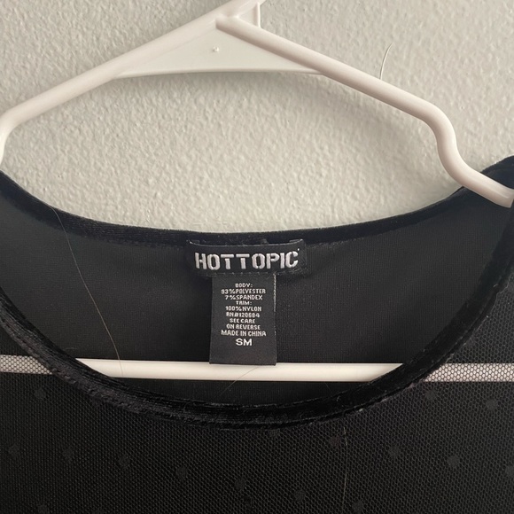 Black dress - Picture 2 of 4